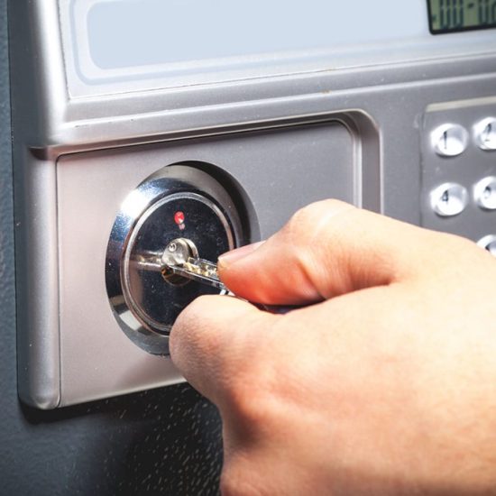 safe locksmith